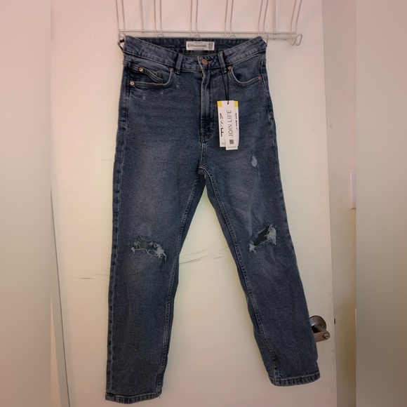 Stradivarius mom jeans with rip - Picture 4 of 6